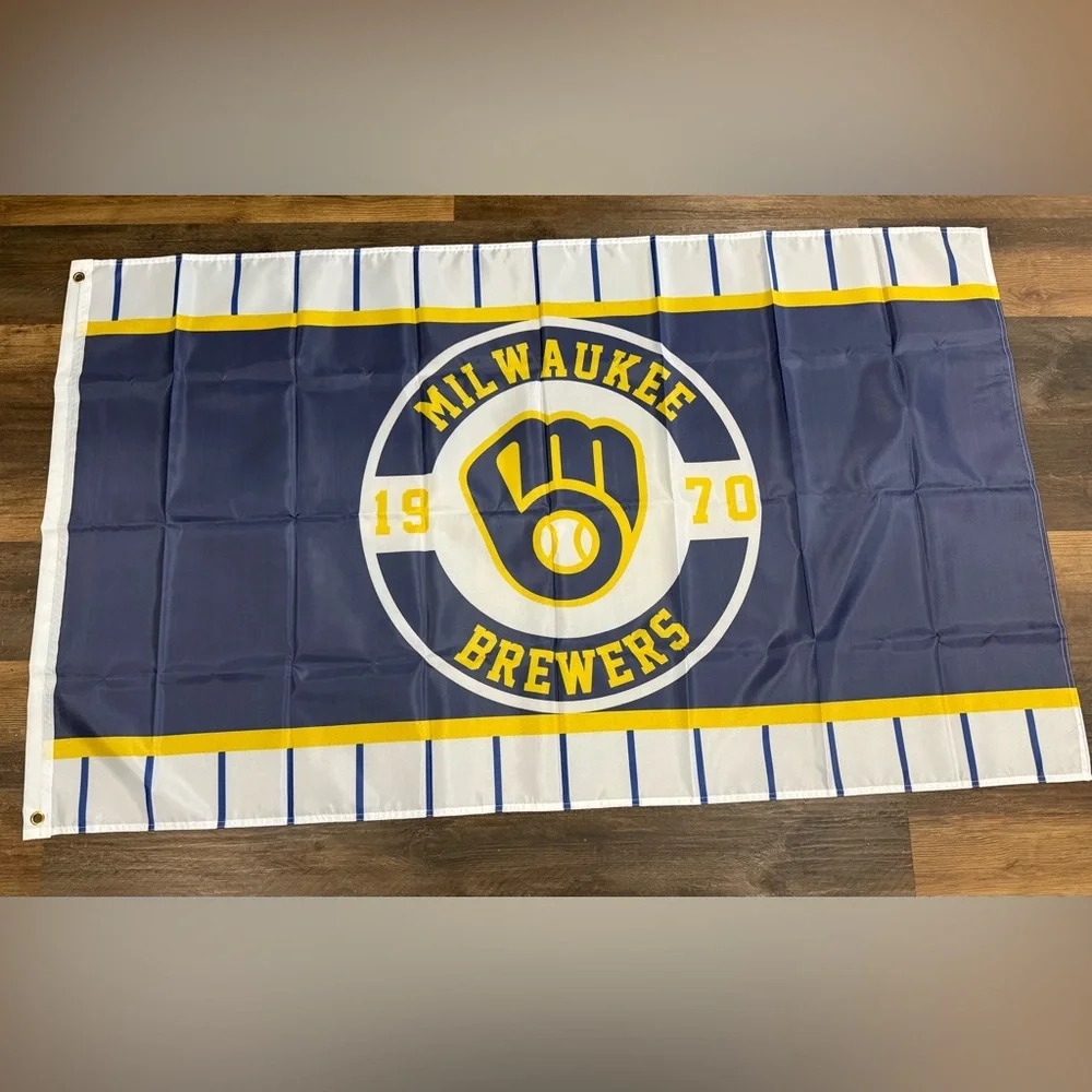Milwaukee Brewers flag 3x5 ft. banner new in package double sided